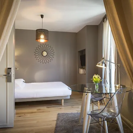 De Russie Hotel