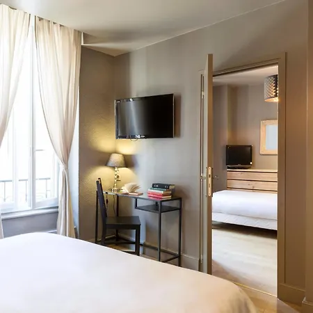 Hotel De Russie